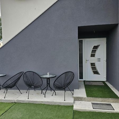 Appartamento Ena1 & Ena2 -Big Free Parking Karlovac Esterno foto
