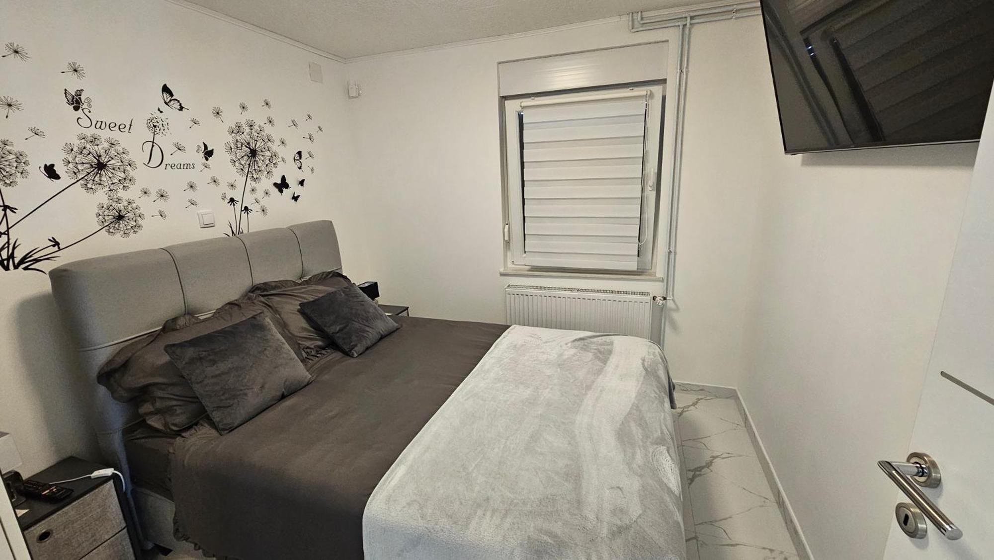 Appartamento Ena1 & Ena2 -Big Free Parking Karlovac Esterno foto