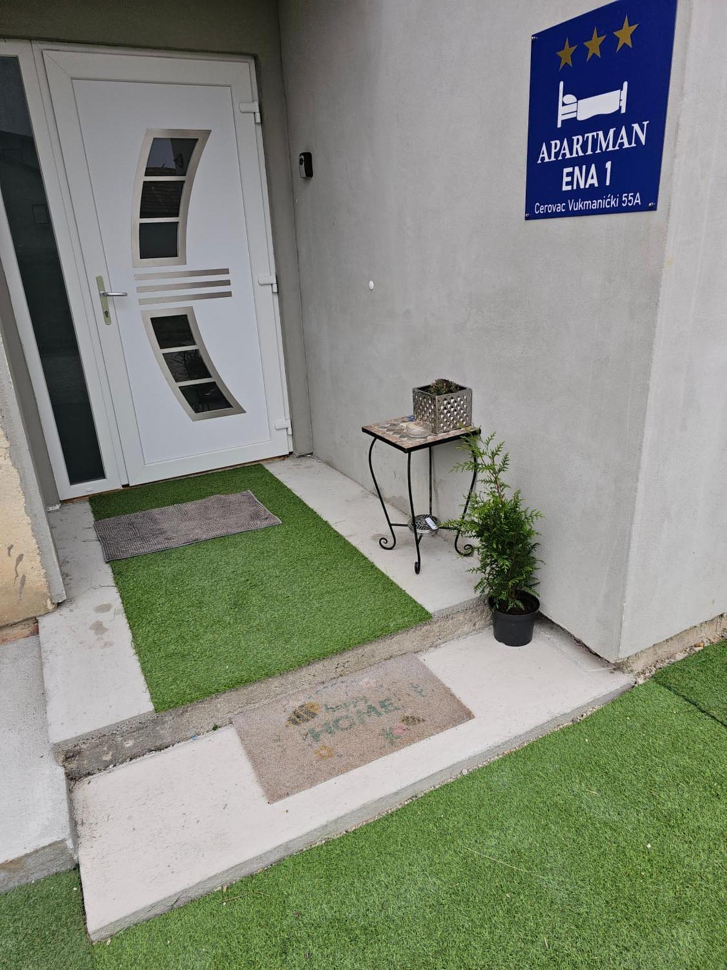 Appartamento Ena1 & Ena2 -Big Free Parking Karlovac Esterno foto