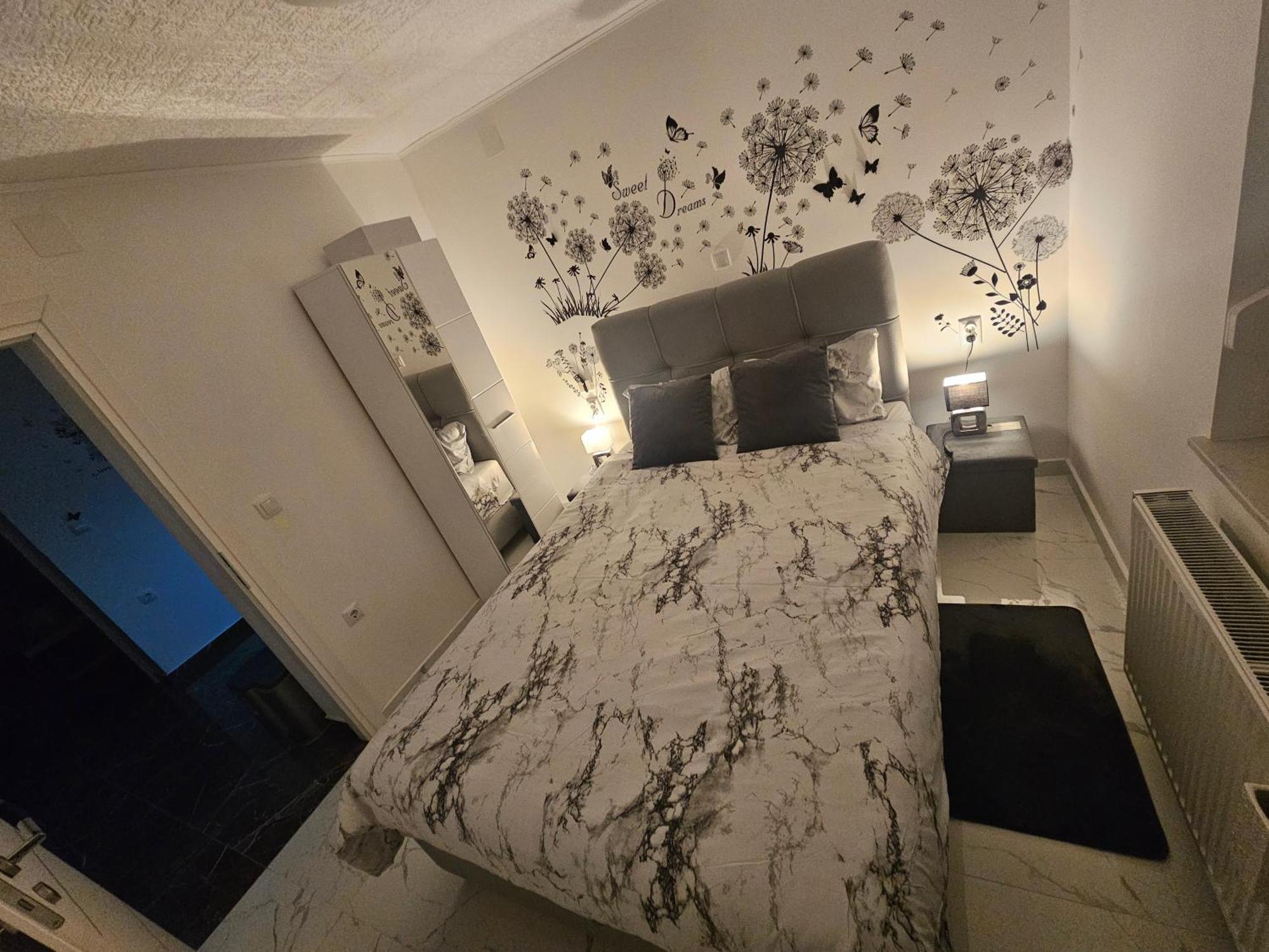 Appartamento Ena1 & Ena2 -Big Free Parking Karlovac Esterno foto
