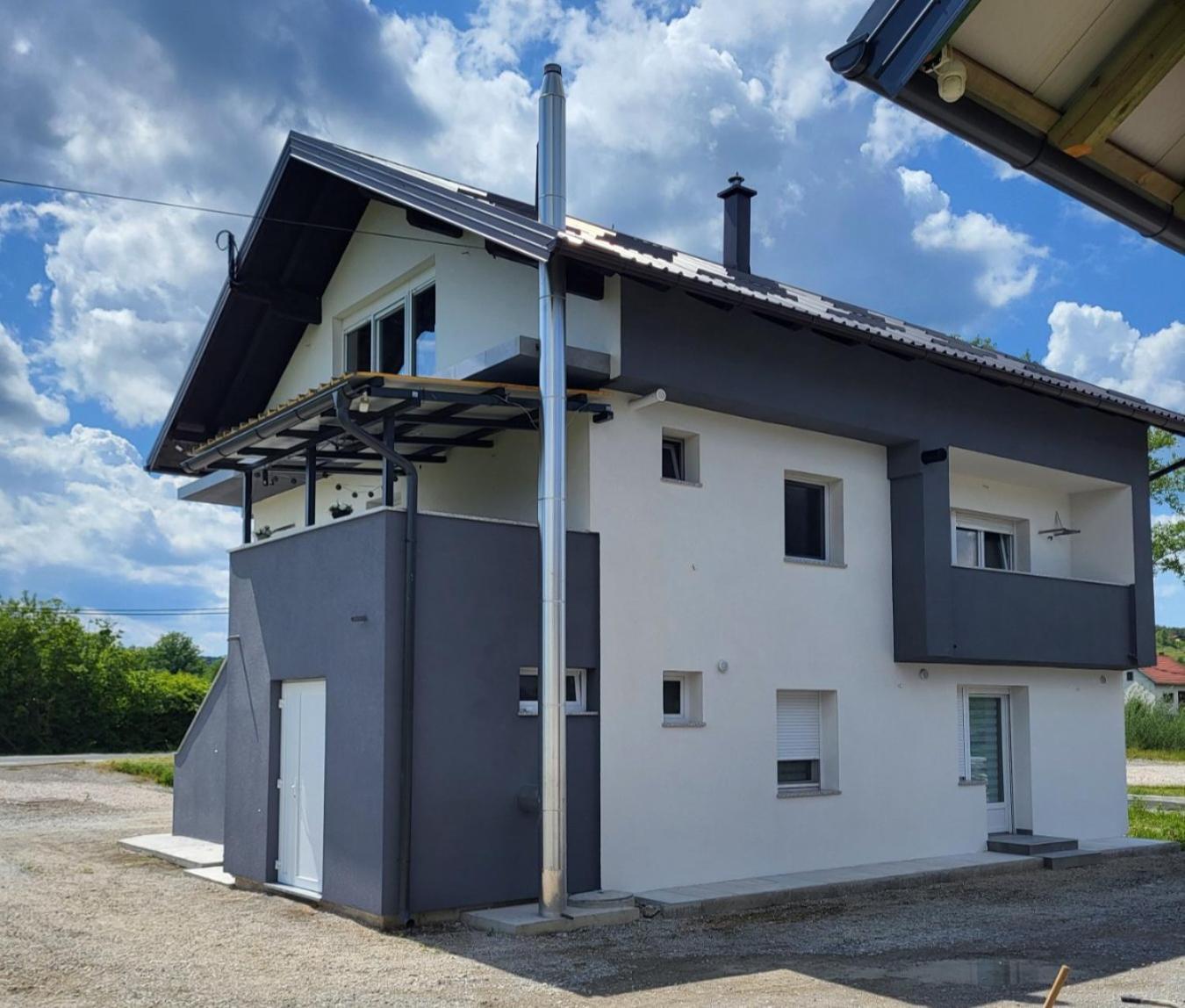 Appartamento Ena1 & Ena2 -Big Free Parking Karlovac Esterno foto